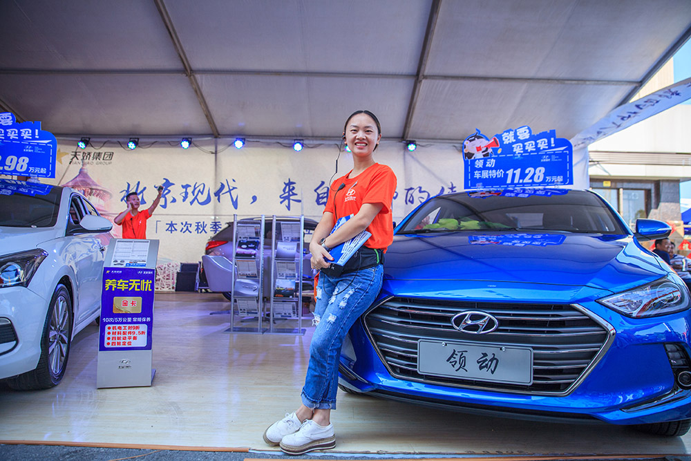 【車展第一天】遇到那個TA，放棄蘋果8......
