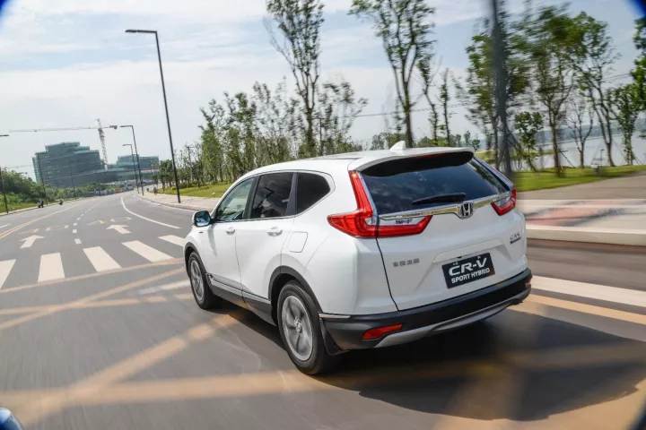 全新一代CR-V 銳?混動(dòng)領(lǐng)銜，東風(fēng)Honda榮耀亮相武漢車展